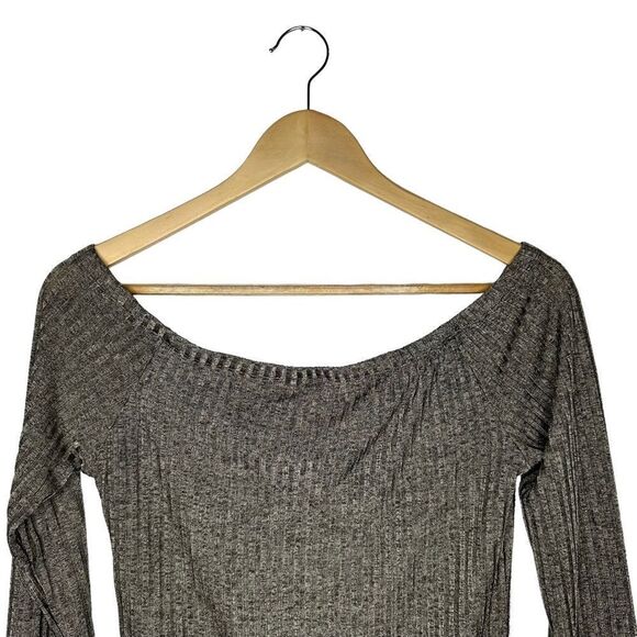 Charlotte Russe Gray Ribbed Knit Off Shoulder Top - Picture 2 of 10